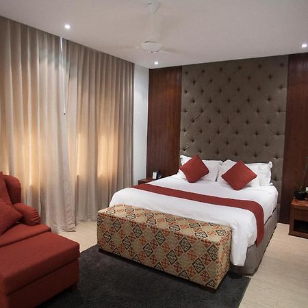 Lakshmi Luxury Villas, Walk To The Beach And Seminyak Shopping Экстерьер фото