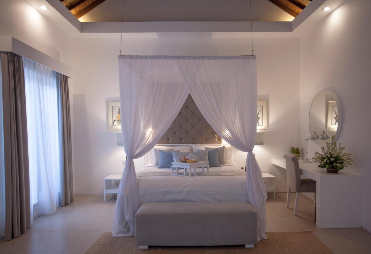 Lakshmi Luxury Villas, Walk To The Beach And Seminyak Shopping Экстерьер фото